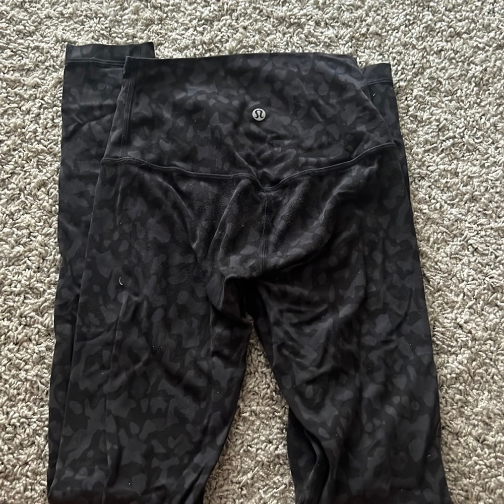 lululemon align legging 28” size 2 formation camo deep coal multi